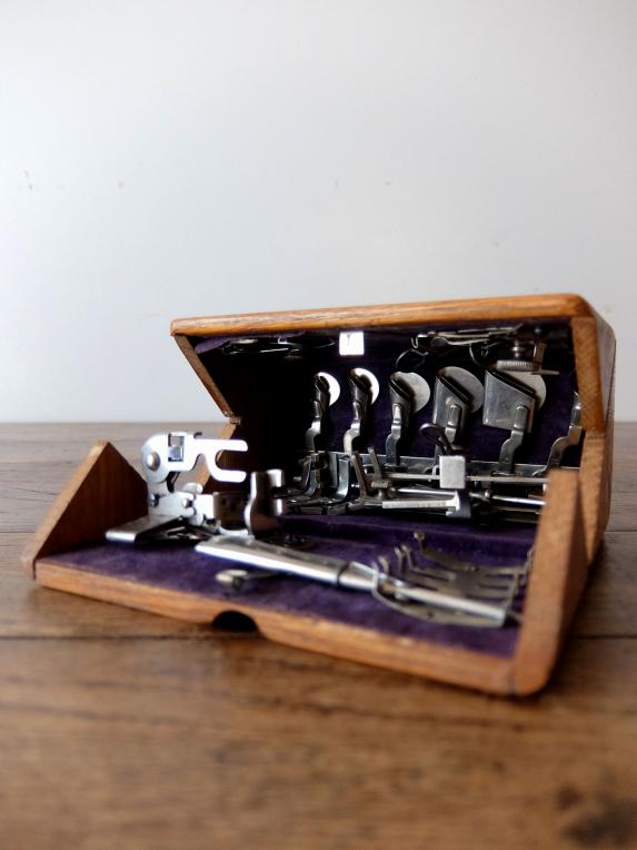 Singer Sewing Machine Puzzle Box (A0717)