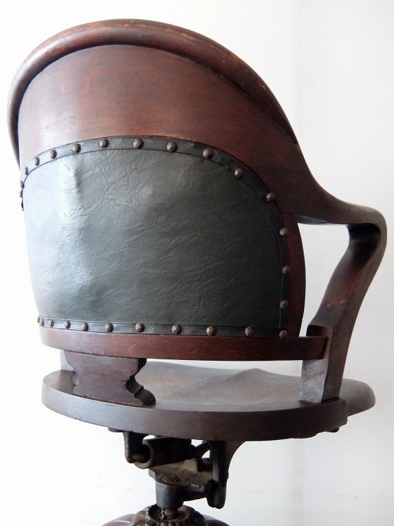 Swivel Arm Chair (A0622)