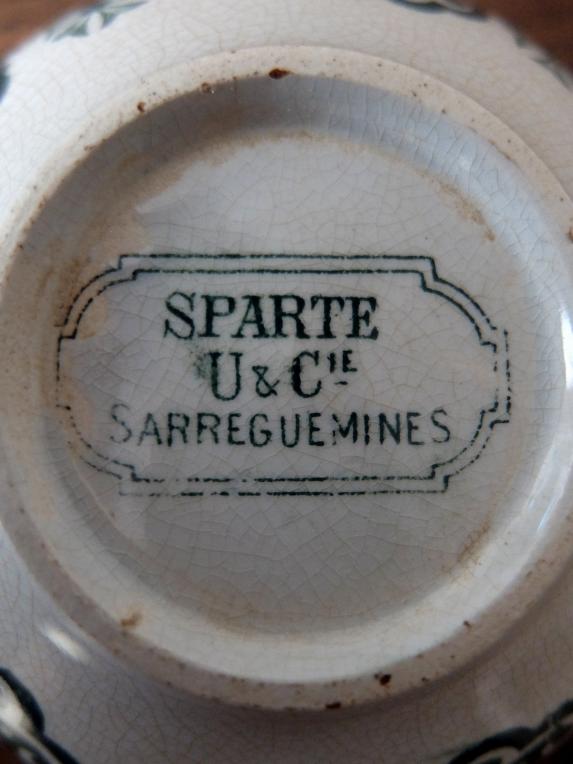 Sarreguemines Cup & Saucer (B0622)