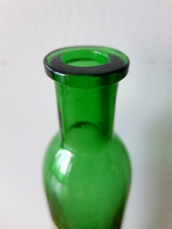 Perfume Bottle (D0720)