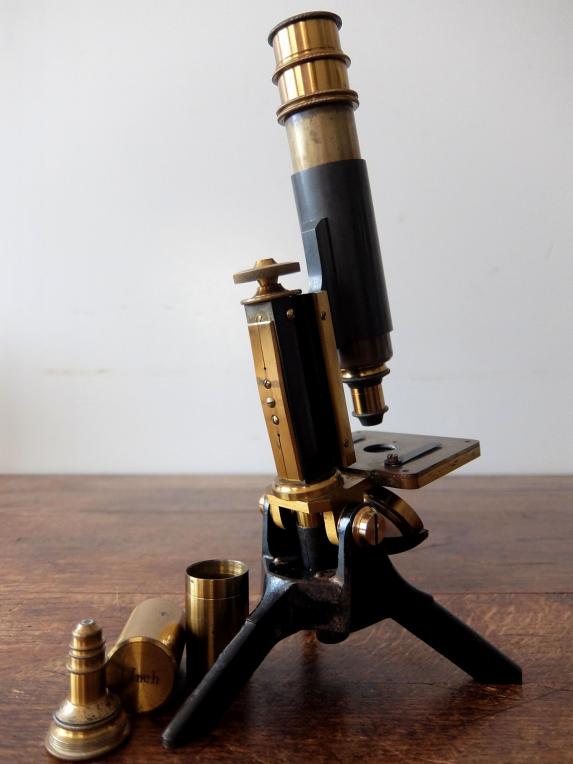 Microscope (A0722)