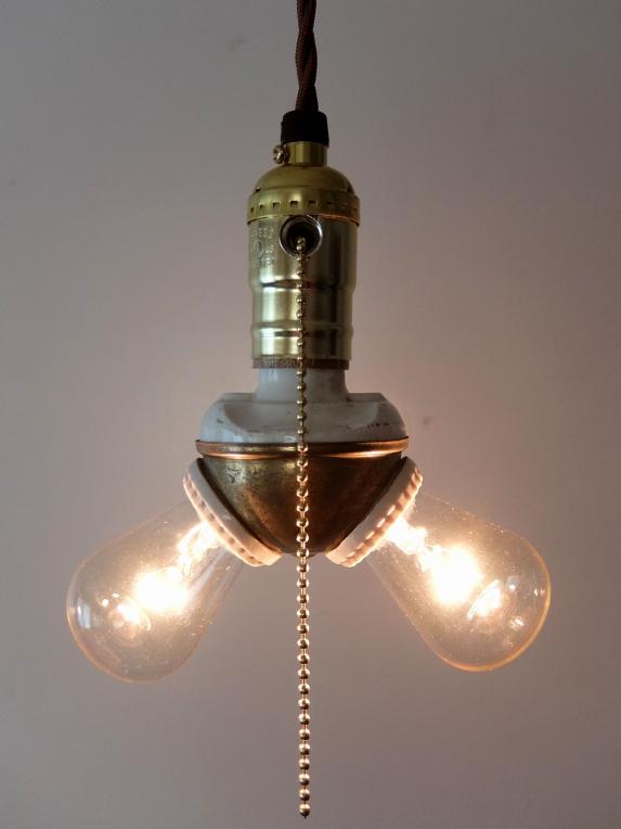 Double Socket with Pendant Lamp (A0721-02)