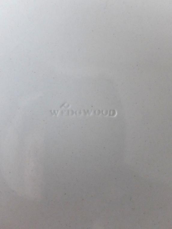 Wedgwood Relief Plate (A0717)