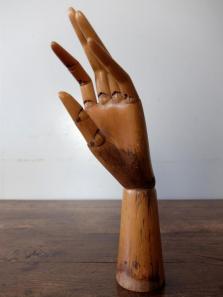 Mannequin's Hand (A0821)