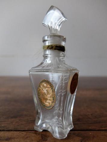 Perfume Bottle (E0720-05)