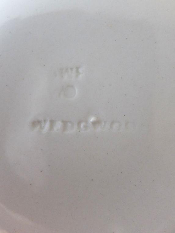 Wedgwood Relief Plate (B0820)