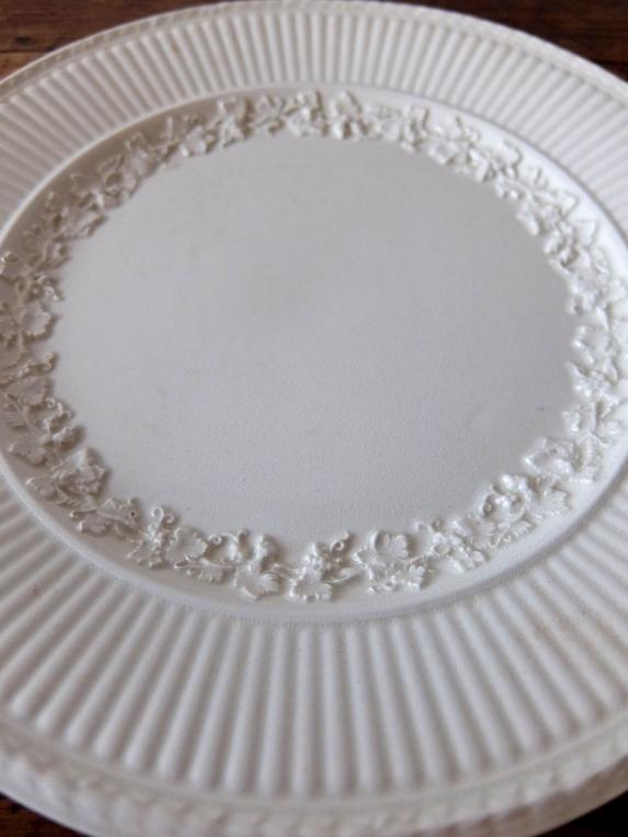 Wedgwood Relief Plate (C0820)