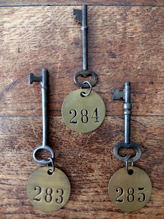 Hotel Key with Brass Tag (A0818)