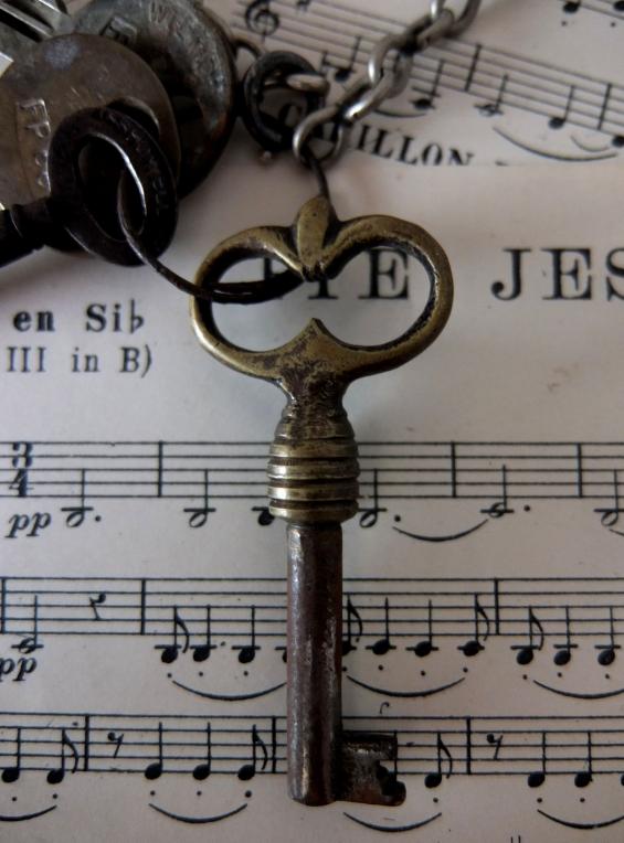Antique Key (C0814)