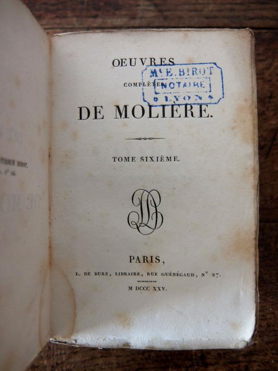 Antique Books (8 pcs) (D0915)