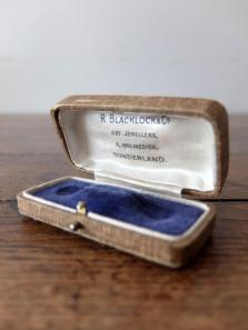 Antique Jewelry Box (B0922-05)