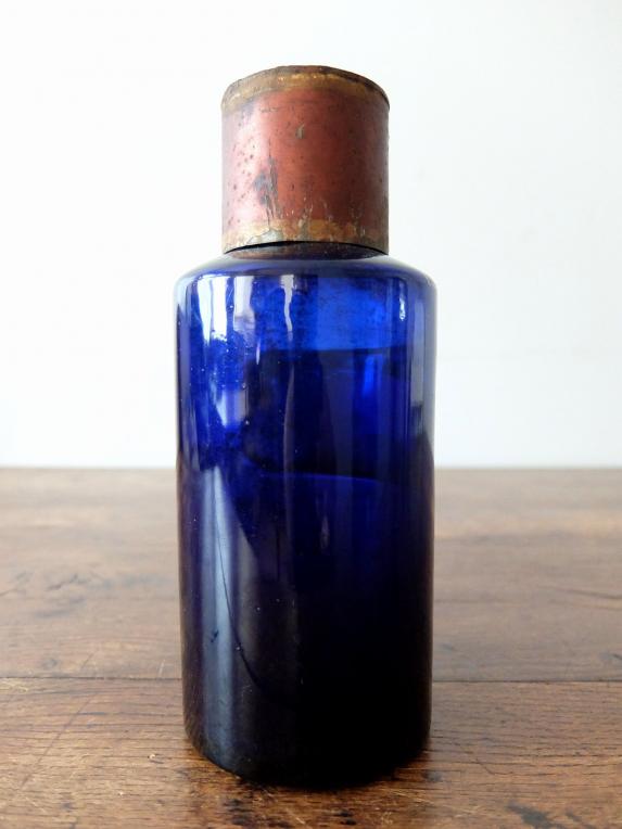 Medicine Bottle (A1021)