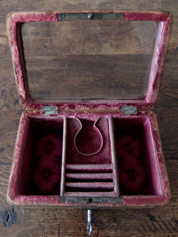 Antique Jewelry Case (A0921)