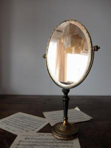 Mirror (B1014)