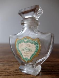Perfume Bottle (A1017-10)