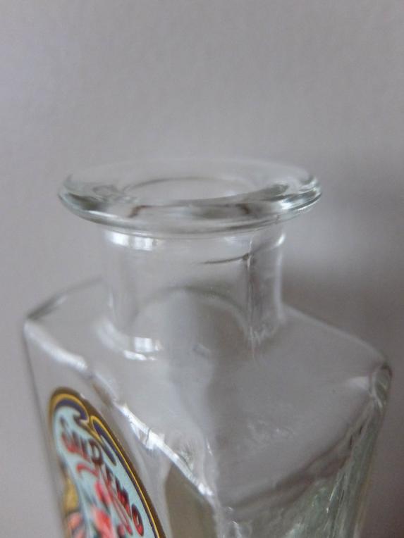 Perfume Bottle (A1020)