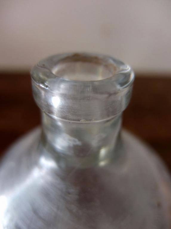 Glass Bottle (A1014)