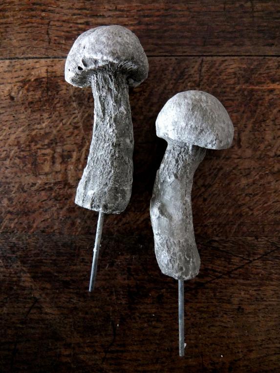 Mushroom Ornament (A,B,C,D,E1014)