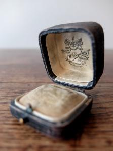 Antique Jewelry Box (K1017-01)