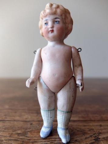 Bisque Doll (A1117-05)