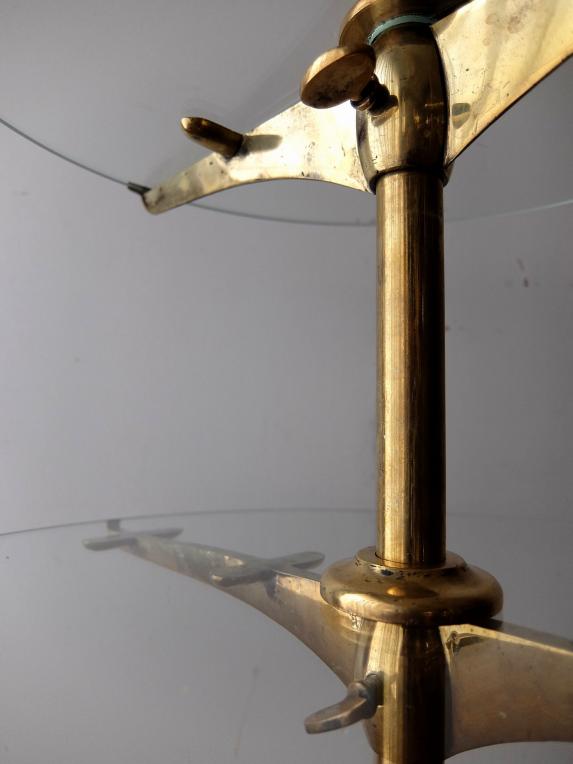 Display Stand with Glass (C1017)