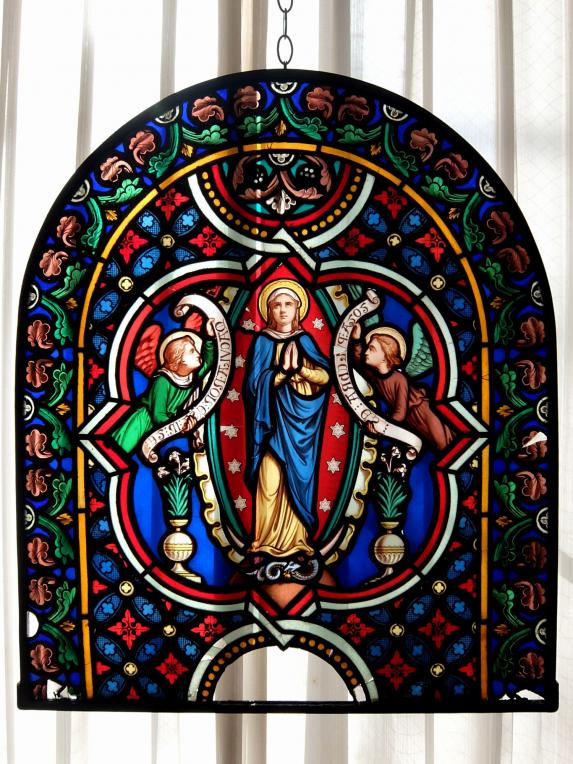 Painted Stained Glass (A1018)