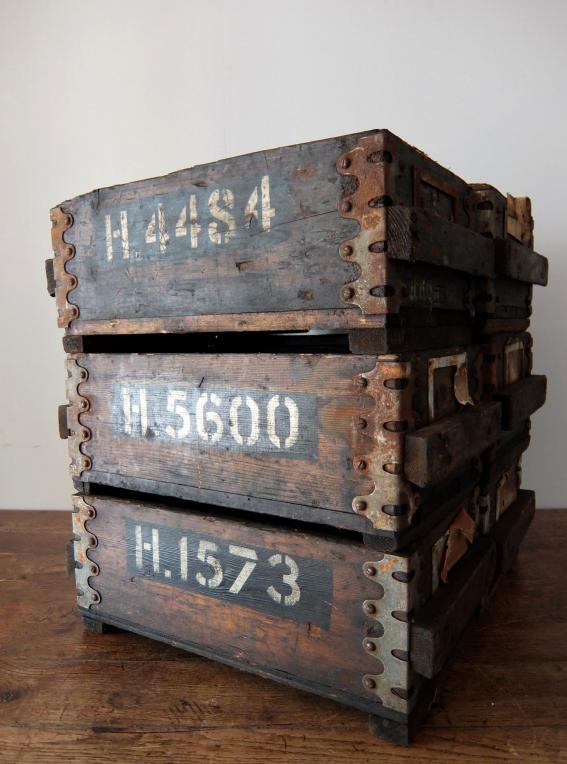 Wooden Box (A0414)