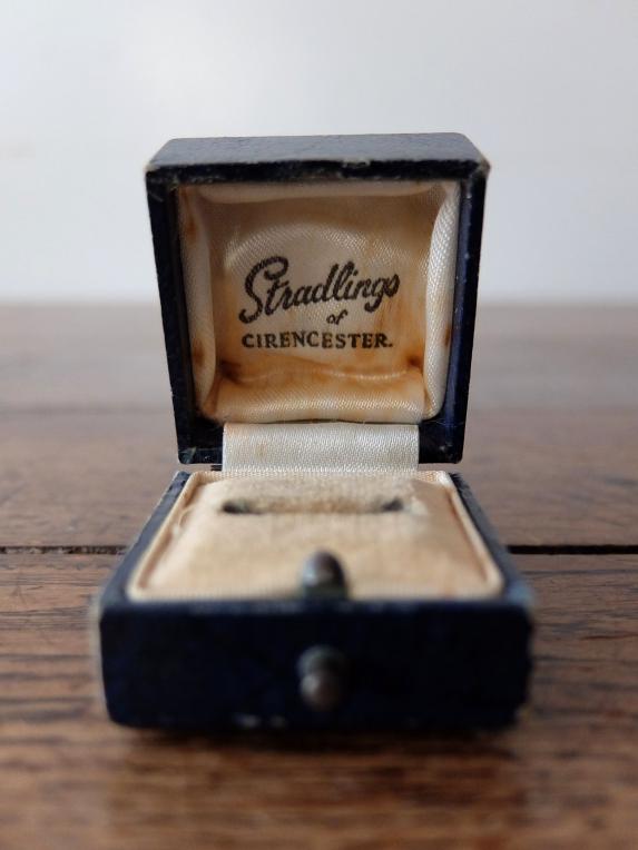 Antique Jewelry Box (D1221-01)