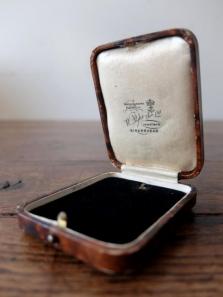 Antique Jewelry Box (B1222-03)